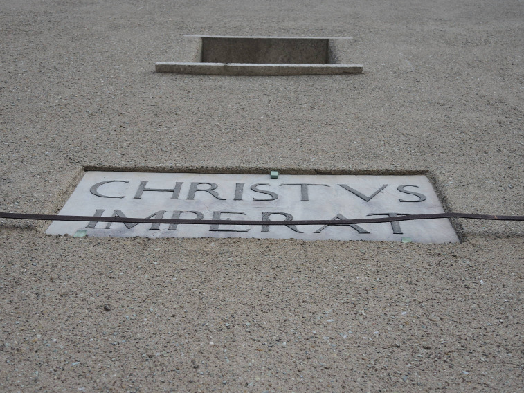 Marble plaques with late-Eighteenth-century prayers against lightning