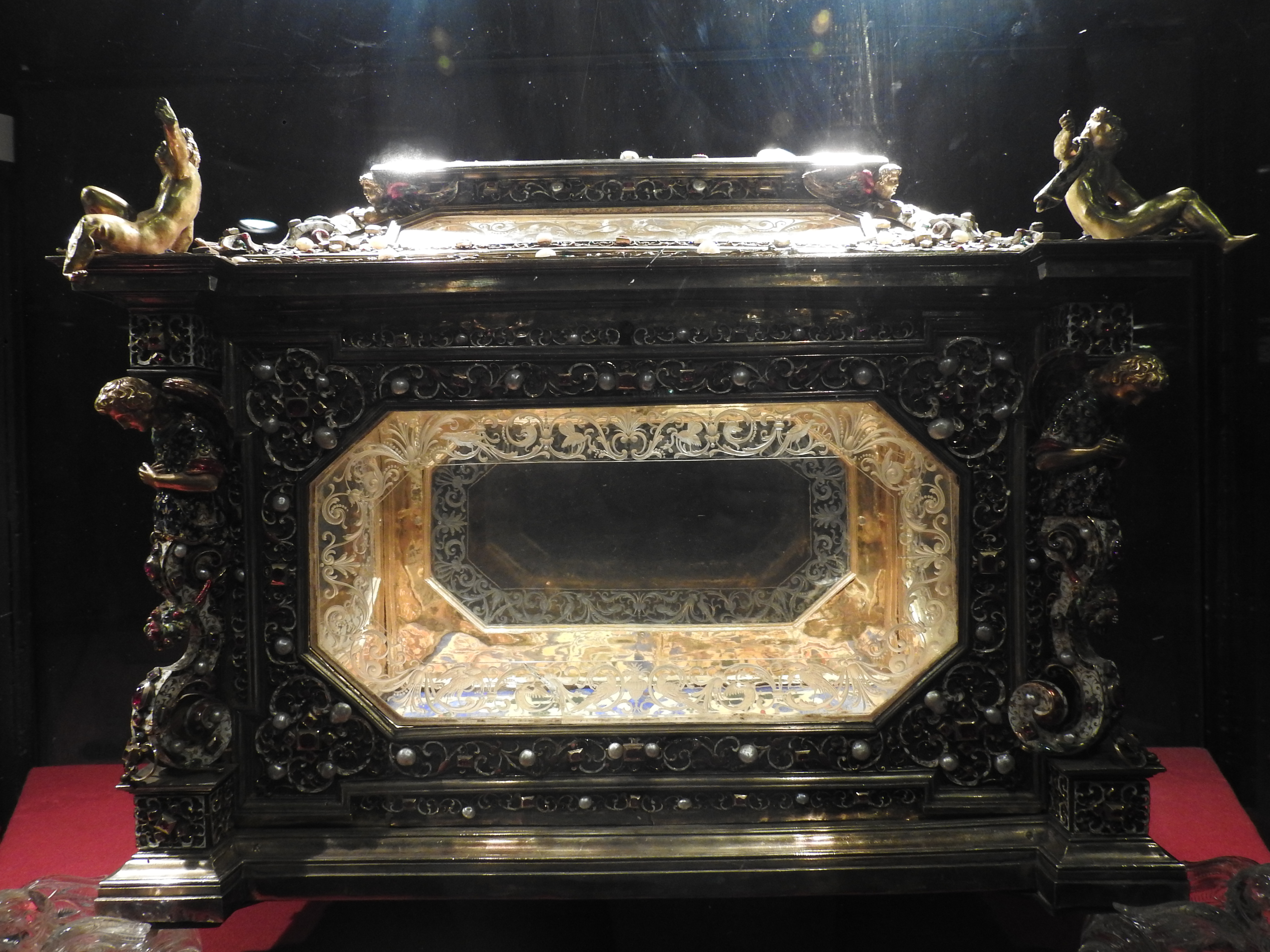Cabinet of the ashes of St. John the Baptist
