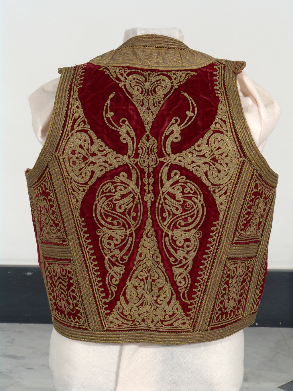 Gilet femminile (Jelek)