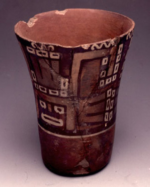 Bicchiere,  900 – 1100 d.C. (Tiawanaku costiero) 