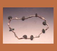 Collana pietra, osso, rame 