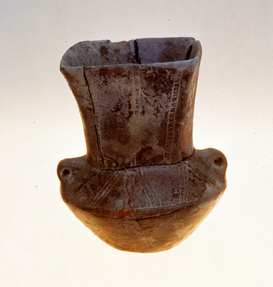 Vaso a bocca quadrata (IV Millenio a.C)