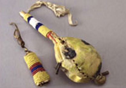 Sonaglio cerimoniale,   1870 circa (Dakota dell’Est, Yankton) 