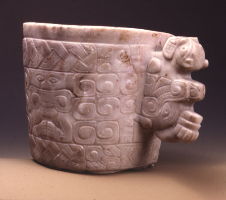 Vaso cilindrico con decorazioni, X sec. d.C., (Valle di Ulúa, Honduras, stile mayoide)
