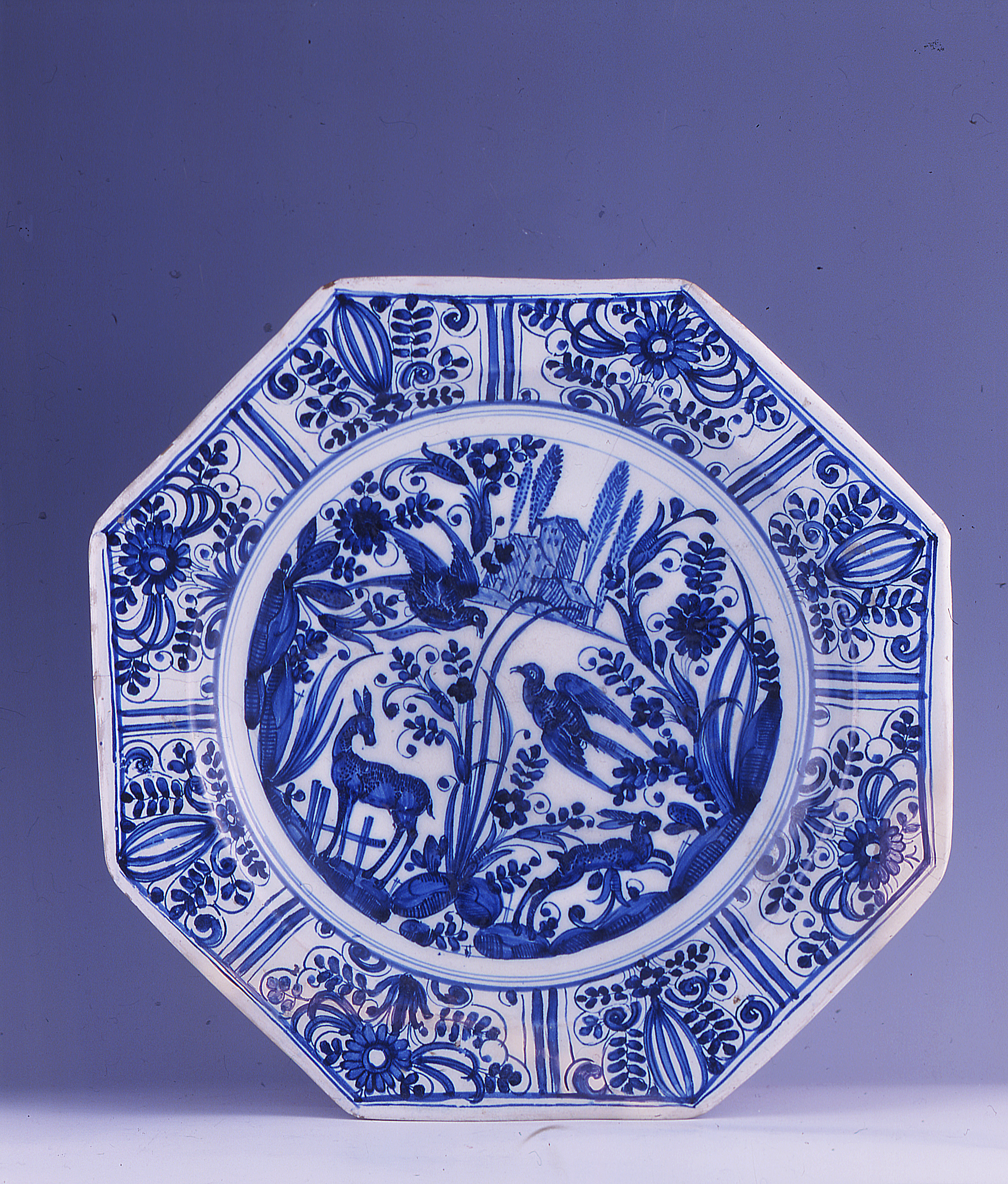 Piatto in maiolica