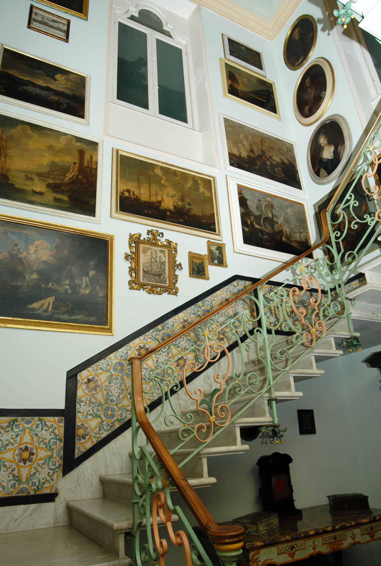 Museo Luxoro - scalone