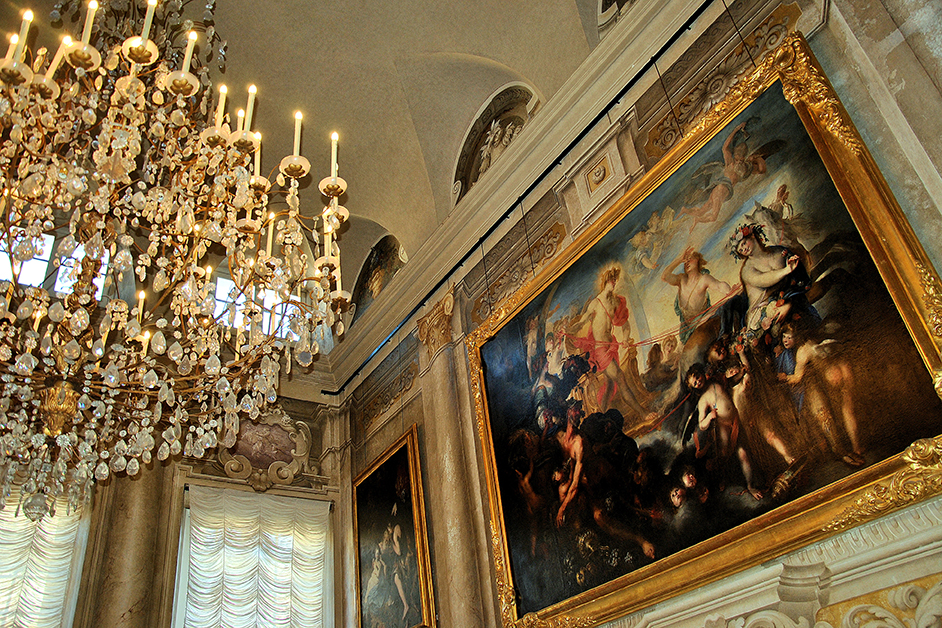 Salone - Palazzo  Rosso 