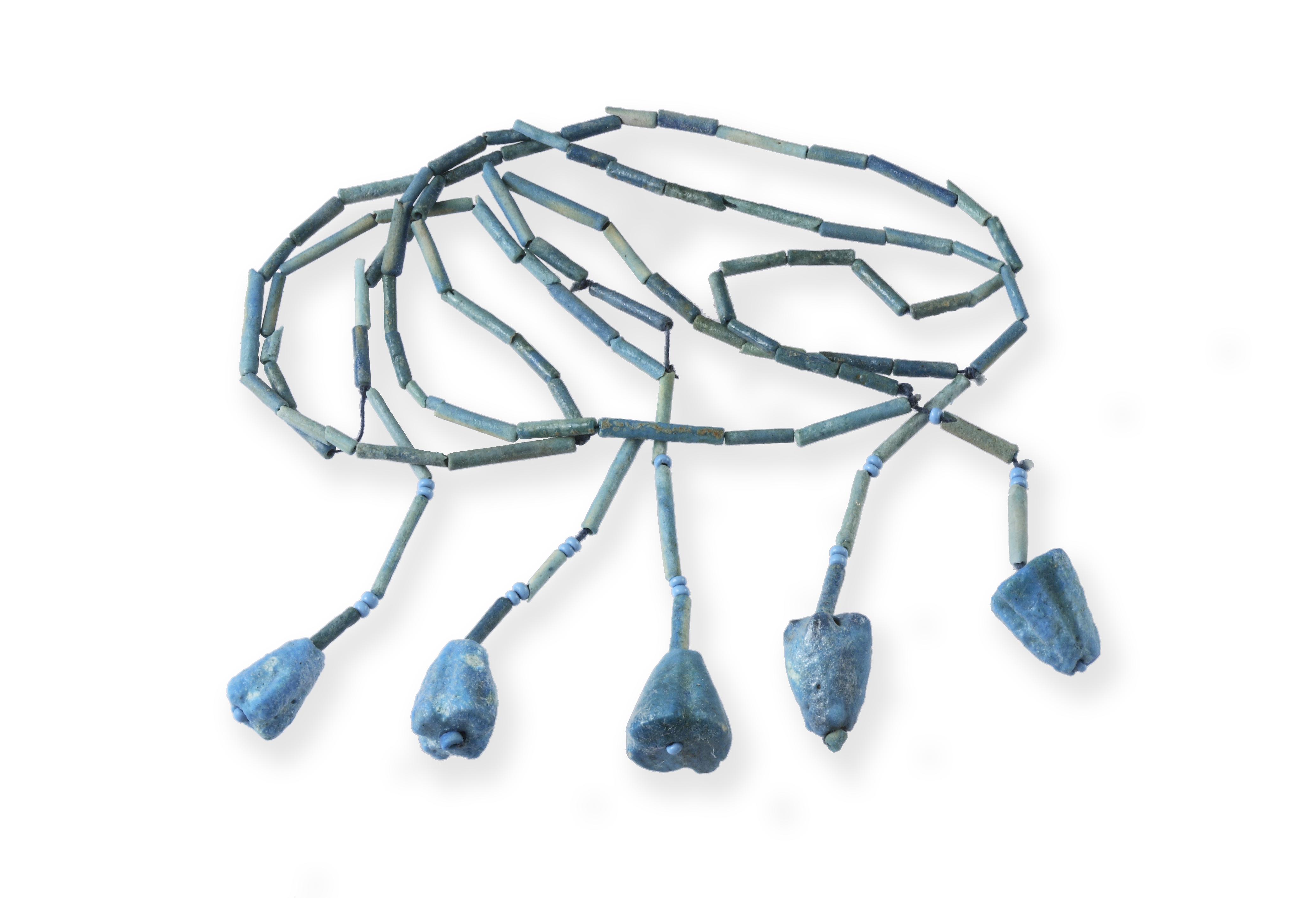 Collana con ciondoli a fior di loto