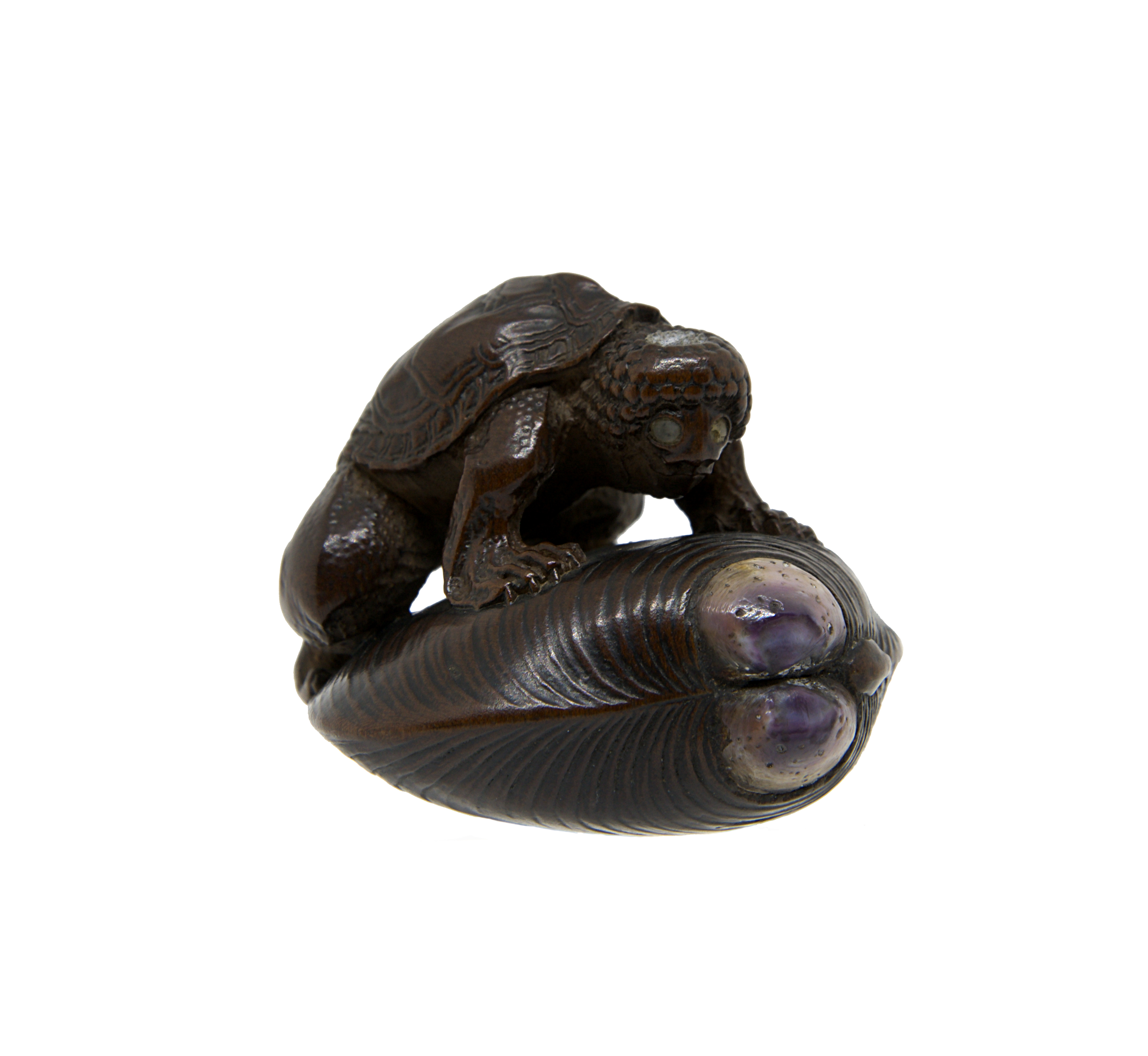 Netsuke with kappa on a hamaguri shell