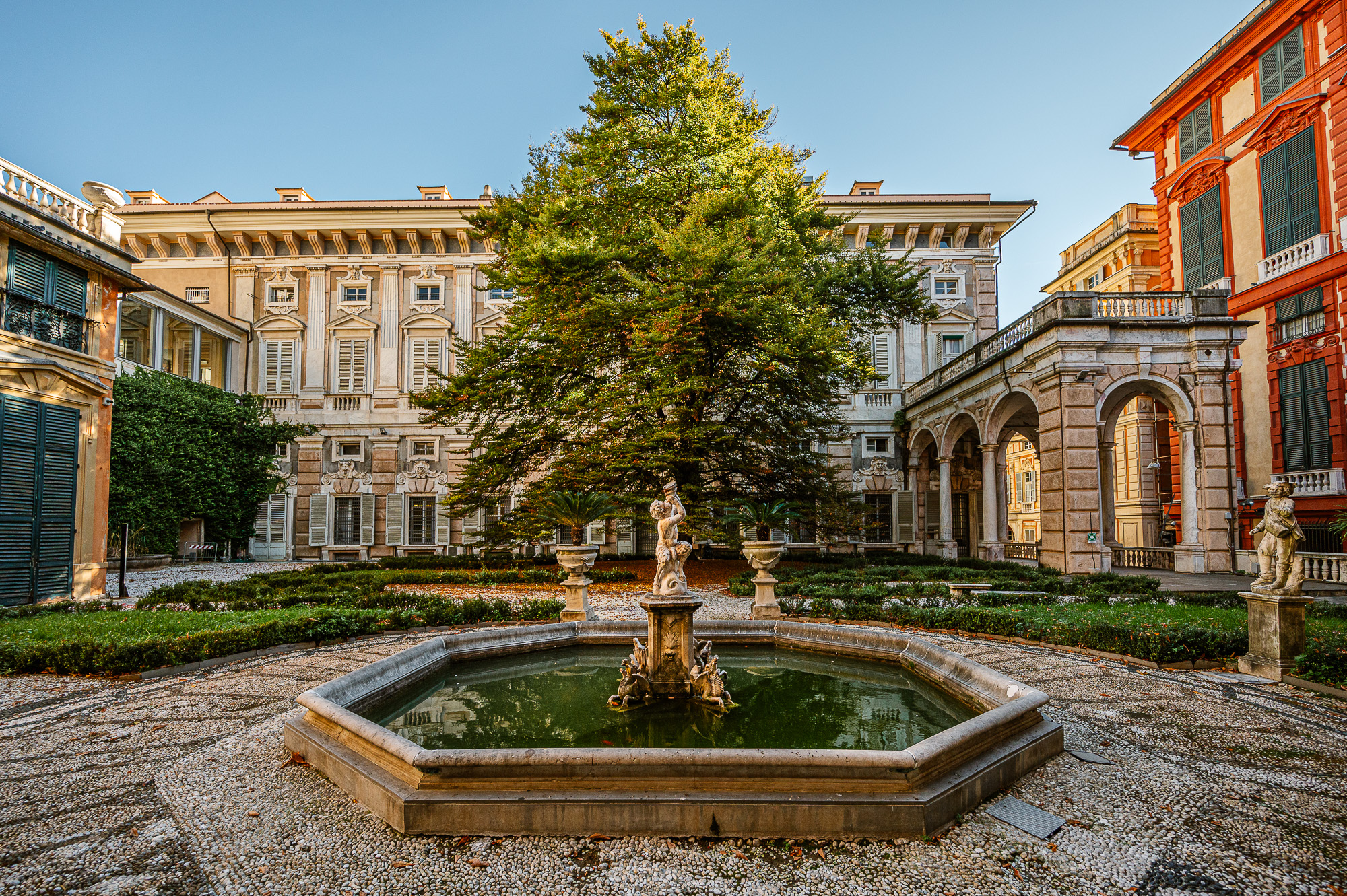 Palazzo Bianco e Palazzo Rosso, esterni e giardino Palazzo Bianco e Palazzo Rosso, esterni e giardino