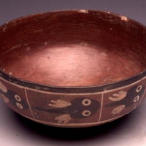 Keeled bowl with painted rays,  300 B.C. - 0 (Nasca 2/3/4)