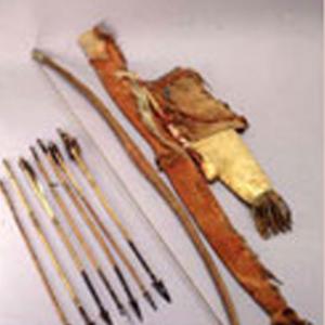 Quiver, arrows, bow, case for bow, mace and amulet, end of 800 (Plains Indians)