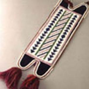 Polsino,  1885 circa (fattura Ojibway, decorazione Cree) 