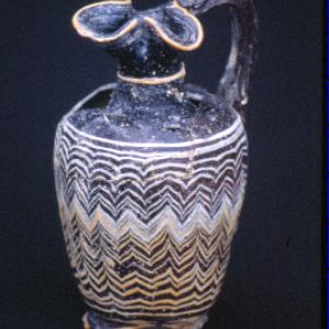 Oinochoe in pasta vitrea (IV-I secolo a.C.)