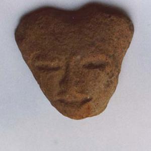 Small head / anthropomorphic