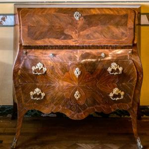 Eighteenth-century Ligurian Bureau